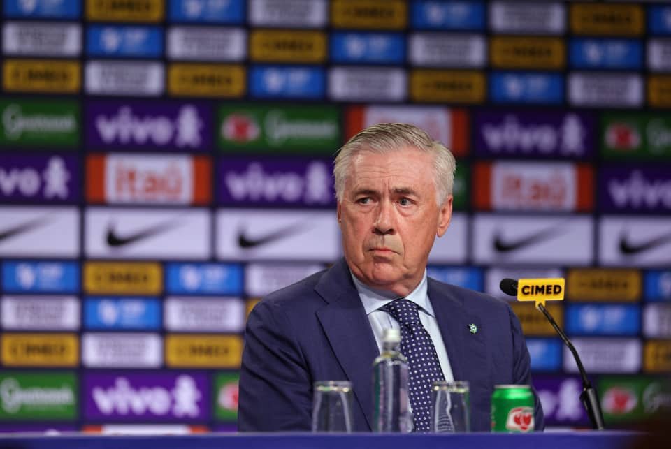 Carlo Ancelotti : « J’ai parlé avec Vinicius Junior, il doit respecter son entraîneur »